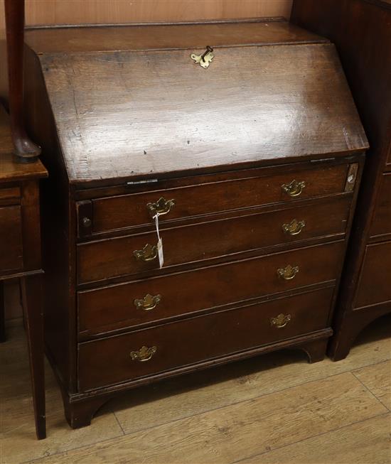 An oak bureau W.85cm